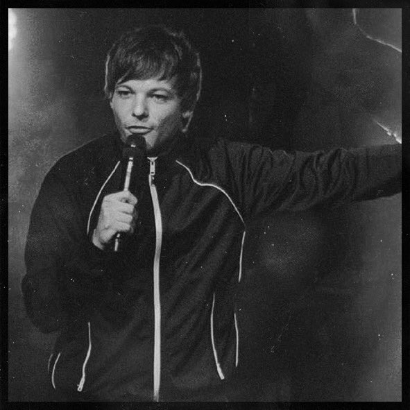 32 days to goI’ll never shut up on how PROUD we are of Louis!!Tour officially starts in 18 DAYS!! Louis will be GLOWING with CONFIDENCE on HIS STAGE with an INCREDIBLE amount of LOVE/SUPPORT from fans who will be at the show and from fans who couldn’t be there physically.