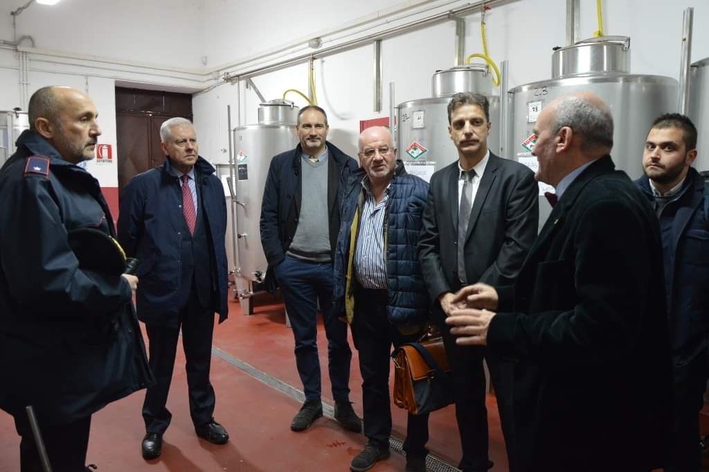 ColtureLm's tweet photo. #Giornata #dedicata alle #innovazioni in #campo #viticolo ed #enologico presso l'#ITAS #Ridolfi #Zimmarino di #Scerni, con il #campionato #regionale di #potatura della #vite https://t.co/PhoIKzGUbH https://t.co/nn0Tca0sPP