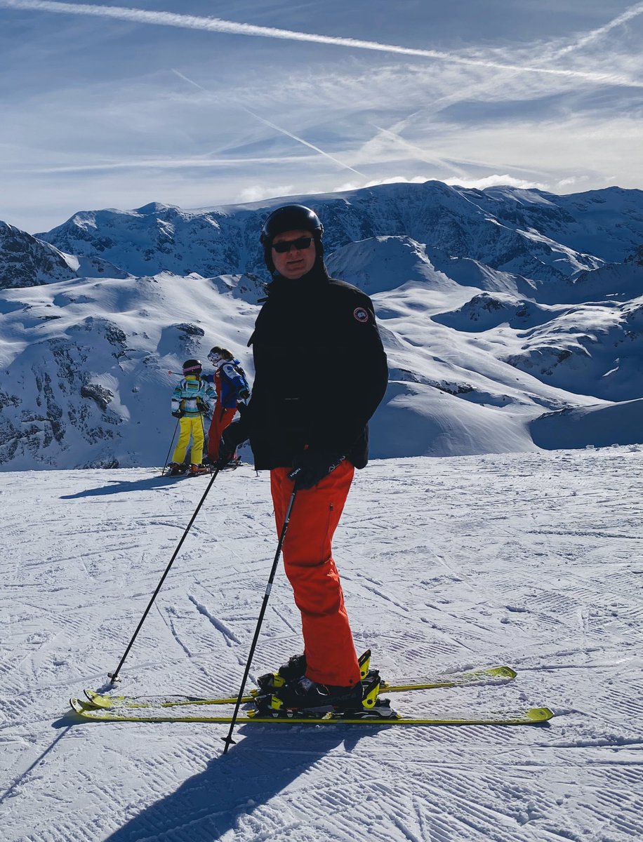 ewanventers's tweet photo. A beautiful day in the snow! #skiing #france #courchevel #meribel #valthorens #lestroisvallees 🇫🇷 https://t.co/9EV06tfsz0