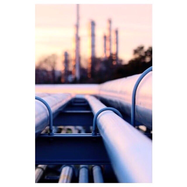 ReinventRealEst's tweet photo. Have a minor celebration #YEG! Enbridge Line 3 is also clearing hurdles. We will be back to work, getting that pipe on the ground in the near future. 

For more detail —> https://t.co/xwiR4T6BUL

#oil #field #celebrate #its #friday #things #are #looking #up https://t.co/yyIJk3QeR6