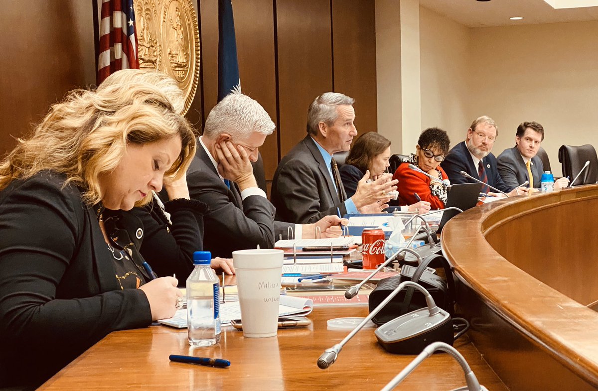 TaylorSCHouse's tweet photo. Major step forward for the Article V Convention of States in SC. A special committee of the House voted unanimously to draft a report to be sent to the House Judiciary Committee for a vote. The report will contain both majority and minority views to further debate. https://t.co/TqwlwGD3Nn