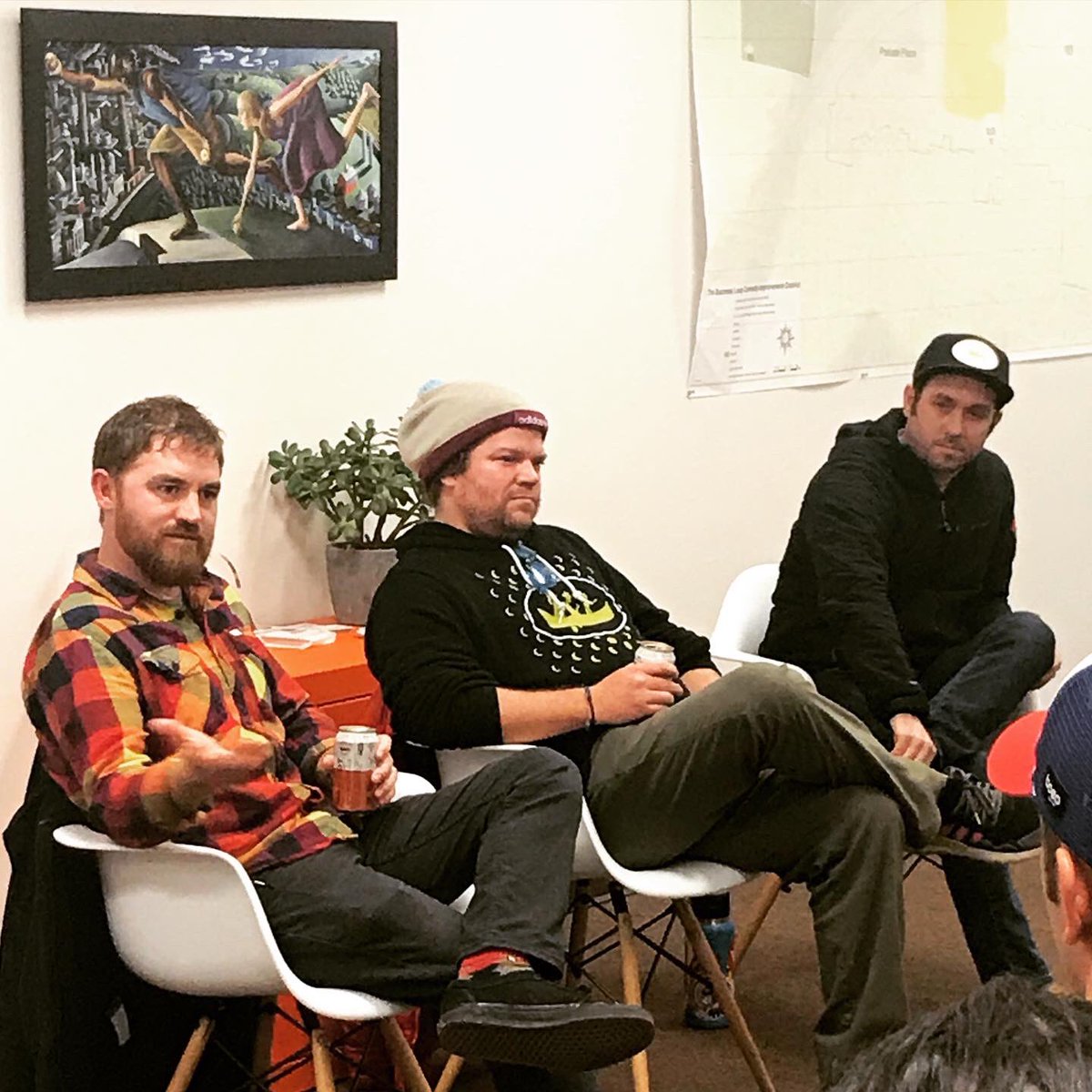 CRE8CoMo's tweet photo. Big thanks to the @LogboatBrewing guys for talking to local makers about branding as part of our @Etsy Maker City grant! #makeworkplay #goodtobeintheloop #thingsaremadehere https://t.co/APswOlkM36