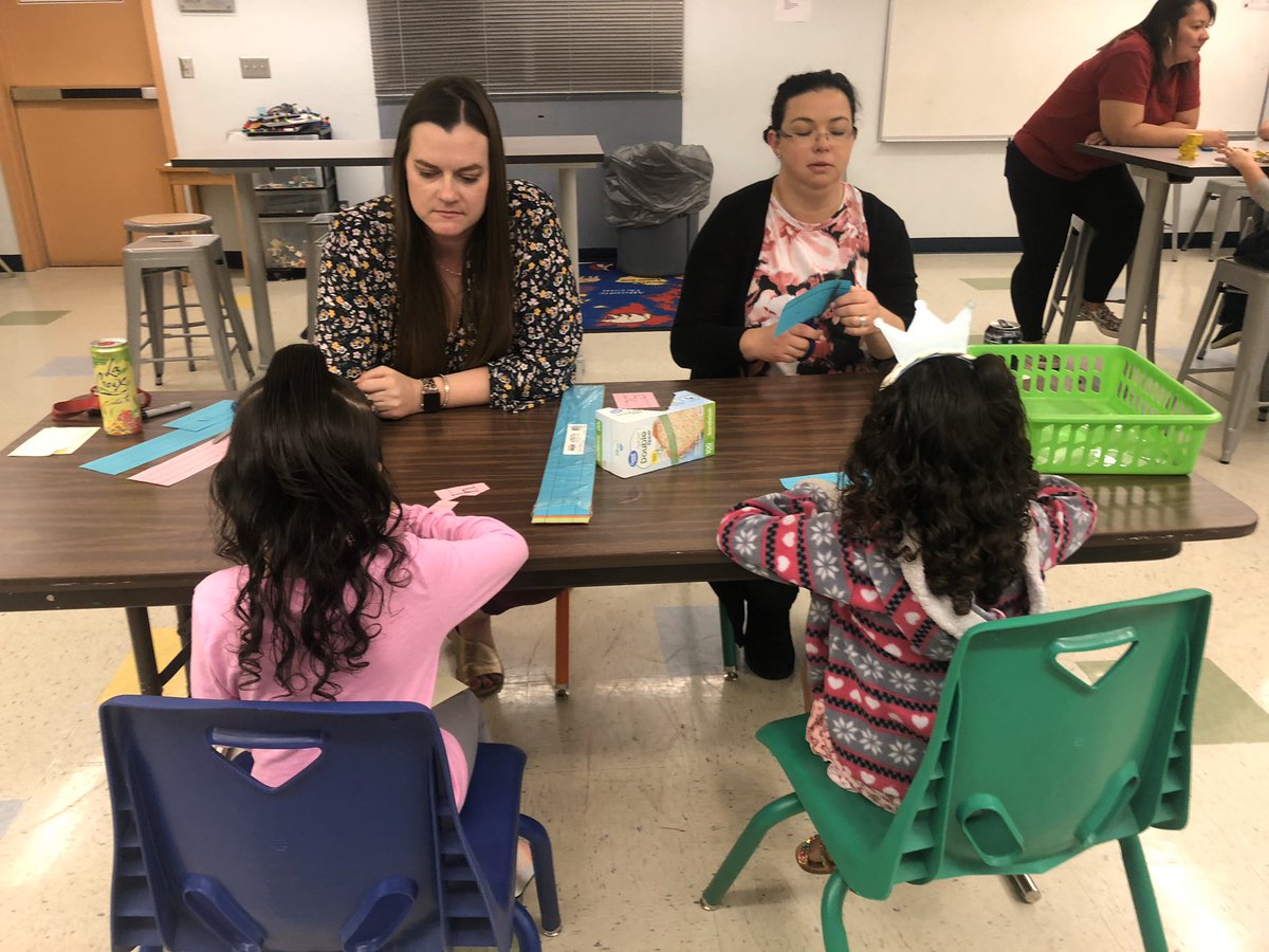 GLDDbacks's tweet photo. Kindergarten Registration was a big success tonight. We had a full house! We love when families come to register for the 20/21 school year. We can’t wait to have these kiddos as part of the GLD family. #WelcomeFutureDbacks https://t.co/ICbJHhclrO