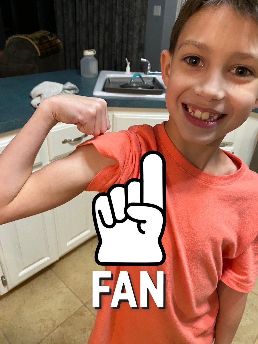 ToavaH's tweet photo. Bragging about his muscles. Excuse the mess from dinner, had to make two separate meals since my stomach is hurting. #JasonJr #SmartyPants https://t.co/CWKDy8kEWg