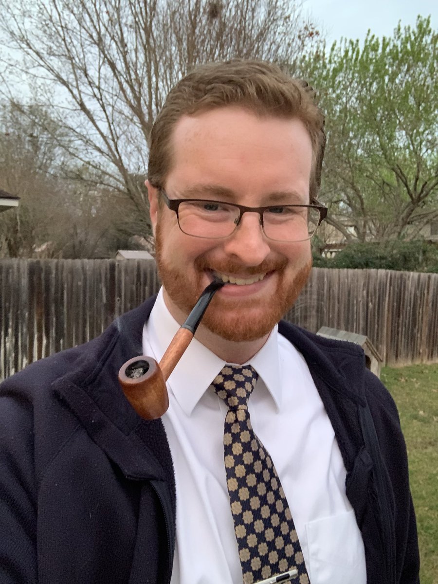 GentlemansCorn1's tweet photo. Happy #IPSD2020 everyone! Smoking some vanilla Latakia home blend in a Missouri meerschaum! #pipes #pipesmoking #pipetobacco #internationalpipesmokingday #pipesandcigars #ytpc https://t.co/MdgvK8s0hU