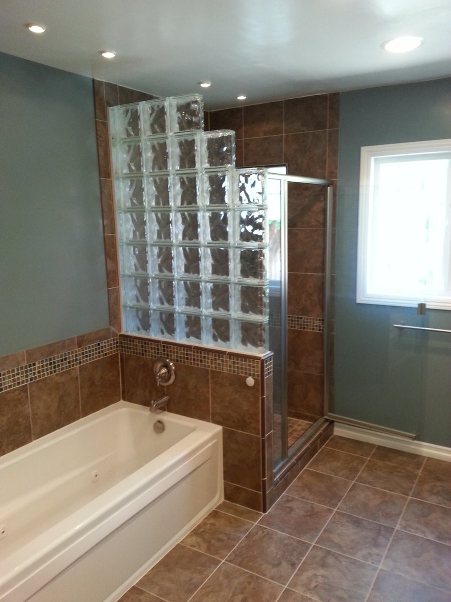 buildwithforte's tweet photo. Beautiful bathroom renovation by Forte Construction Services @buildwithforte https://t.co/qaTTBMe4pv