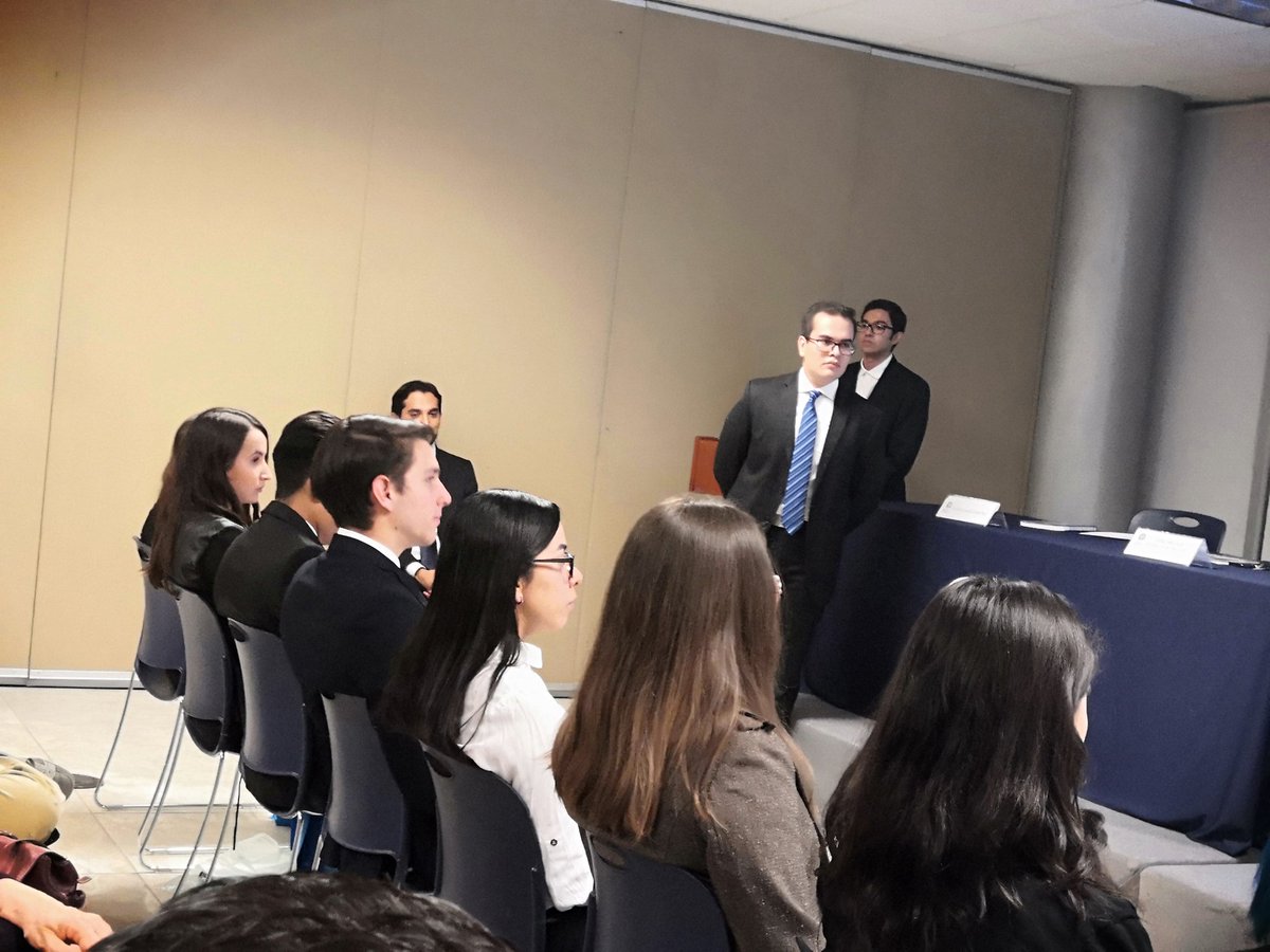 Ángeles Estrada tweet media