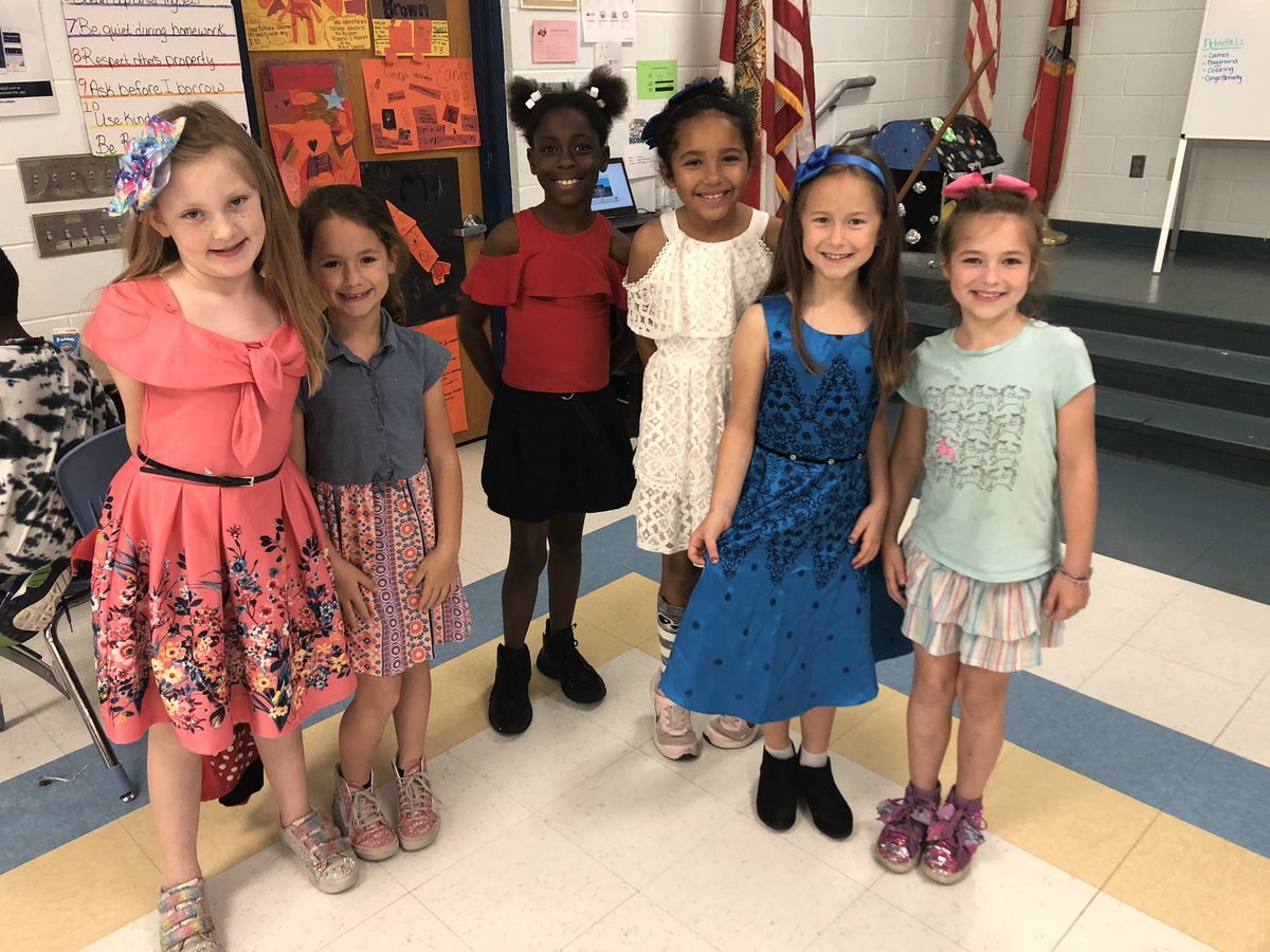 sdedragons's tweet image. Today we dressed up for kindness and broke out our fancy dresses and ties!!! #kindnessmatters #SELebrationweek #selvcs