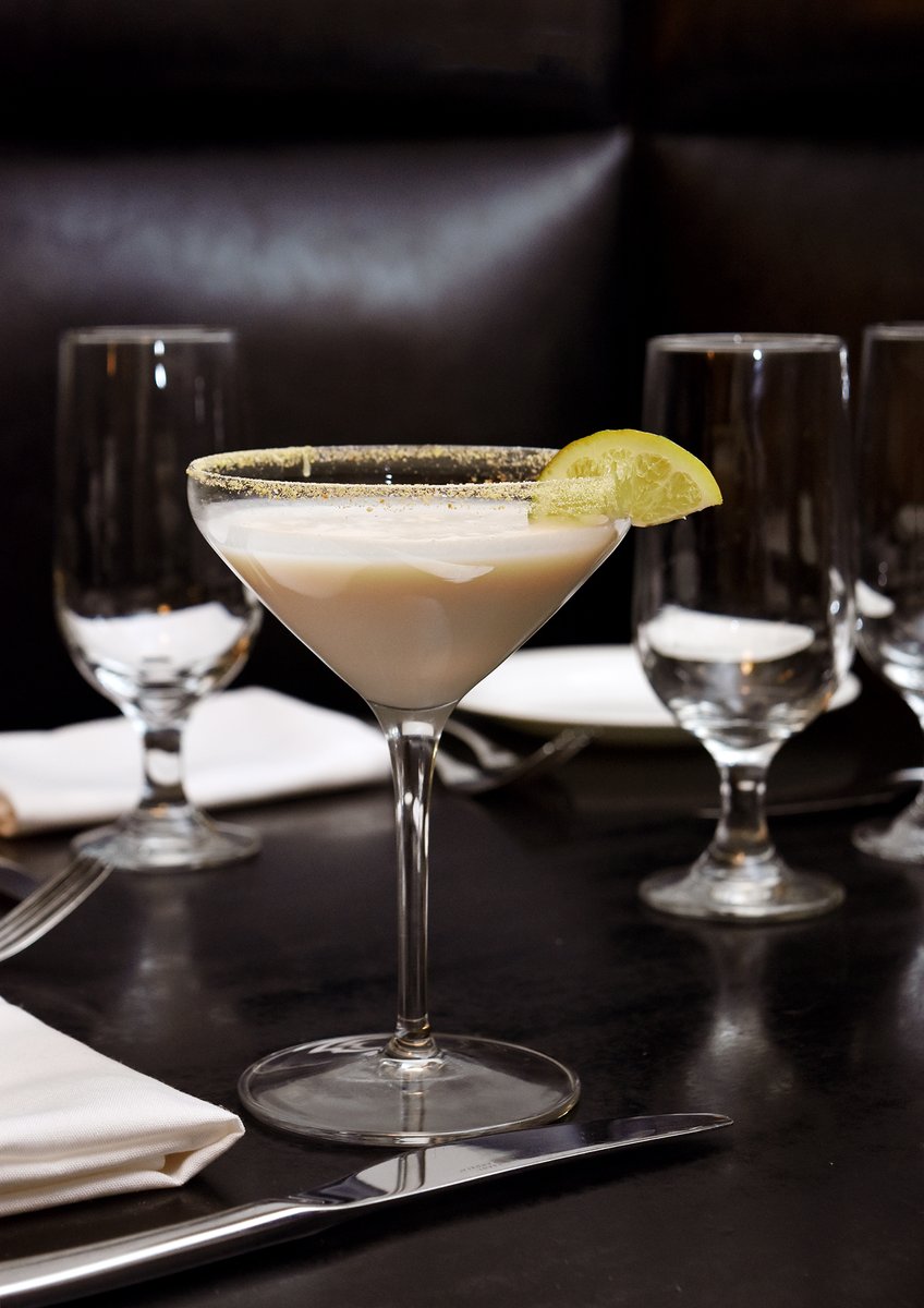marliave's tweet photo. Who here has a sweet tooth? 🙋🏻 You'll love our twist on a key lime cocktail! #cocktaillover #boston https://t.co/xyLtlZ8n1E