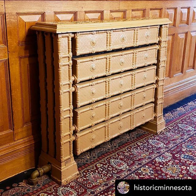 Oldhouselove_'s tweet photo. ⭐️⭐️ #INTERIORTHURSDAYS ⭐️⭐️
This is a RADIATOR!!?? 🤯🤯 Great stuff from @historicminnesota •••••• Have you ever seen an old home radiator like this one?
#historichomesofminnesota #interiorthursdays #oldradiator #vintagefixtures #oneofakind #old… https://t.co/wY6det3iNO https://t.co/YaRzio4L7z