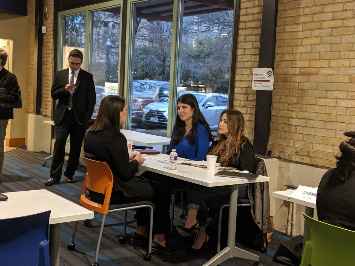 TrinityEntrep's tweet photo. Speed Interview Night for @studentsstartups 2020! It's incredible to launch, grow, grow with, refine, be refined, and then release something into the world.We built this program for 4yrs &amp; it's still making connections &amp; opportunities for students and alumni💕#TigerPride https://t.co/bUhWHuvxC4