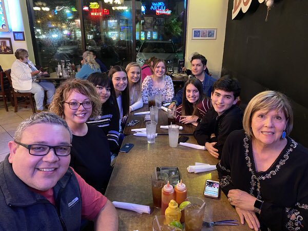 _rhseat's tweet photo. Richland TAFE Chapter dining in South Padre tonight! Day 2 of TAFE State ✅🥳 https://t.co/Nh1IeSaNUc