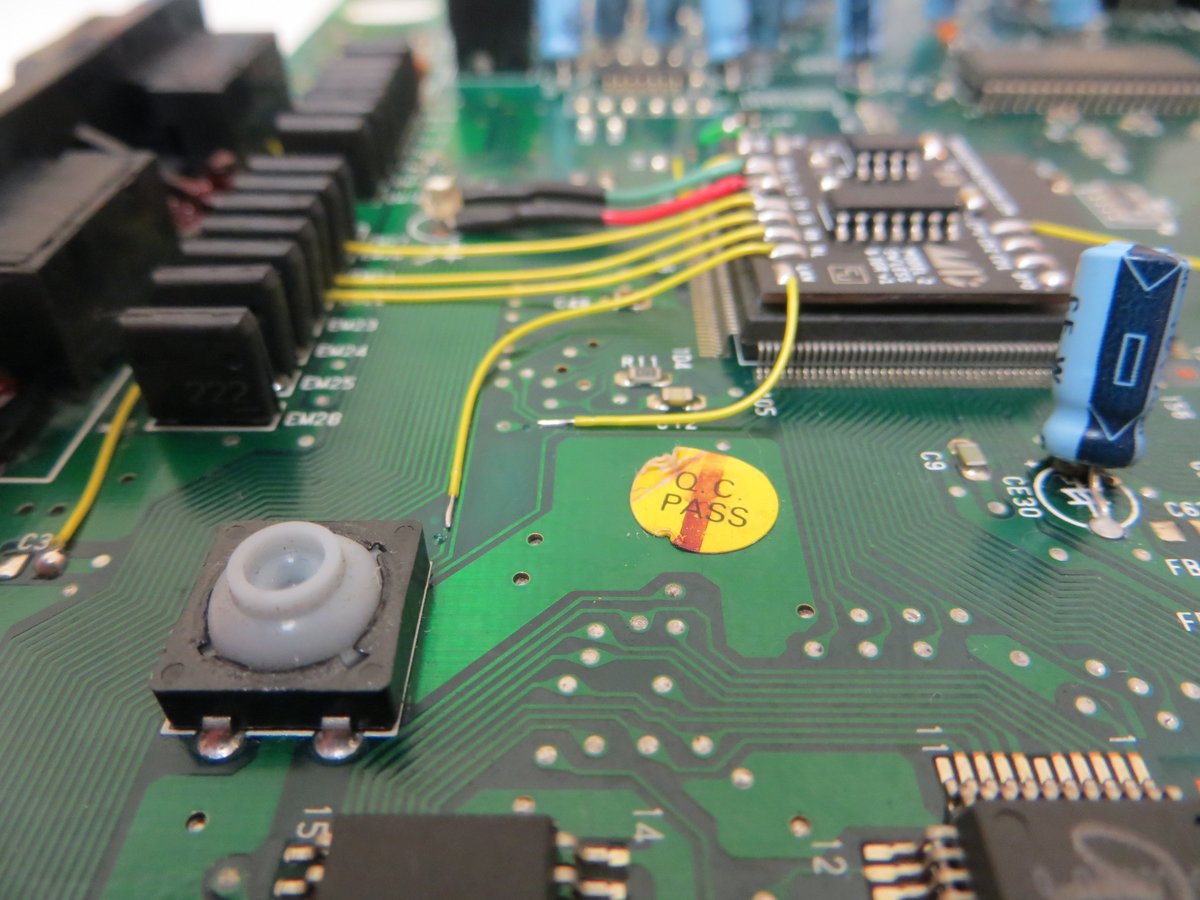 ConsoleMods's tweet image. My #switchless region &amp;amp; in-game-reset mod kit using Borti4938 code. Installed into a #Sega #MegaDrive model 2 VA1. Layout design conducive to neat wire runs. Mega Drive now #regionfree &amp;amp; ready for some full screen, full speed #60Hz gaming. #16bits #consolemods #consolemodding