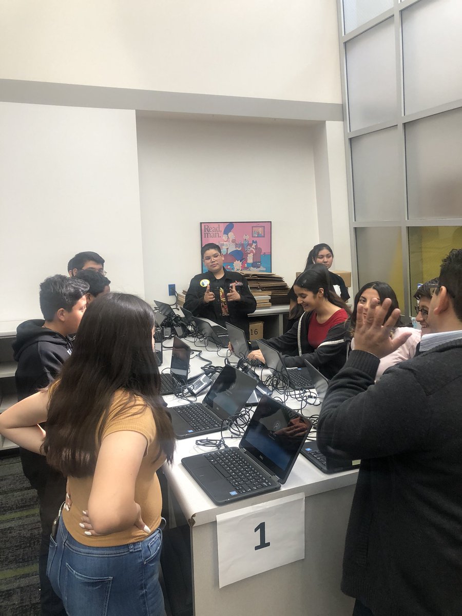 1:1 for the #1 High school...Kaiser!!! <a href="/randal_bassett/">Randal Bassett</a> @FUSD_SecSchool