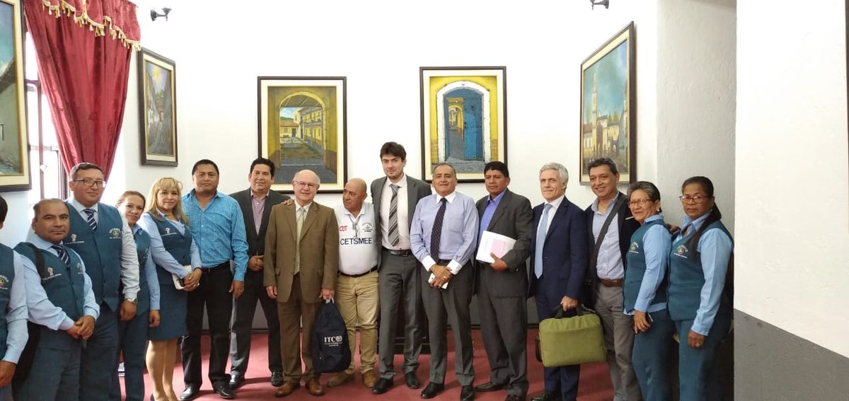 CETSMEE JUNTO CON DELEGACION DE OIT, CUT, RED DE MAESTROS Y DIRIGENTES NACIONALES INSISTIENDO QUE EL DELEGADO AL IESS POR LOS TRABAJADORES DEBE SER POR ELECCION DE SUS AFILIADOS Y JUBILADOS.🇪🇨👍😀