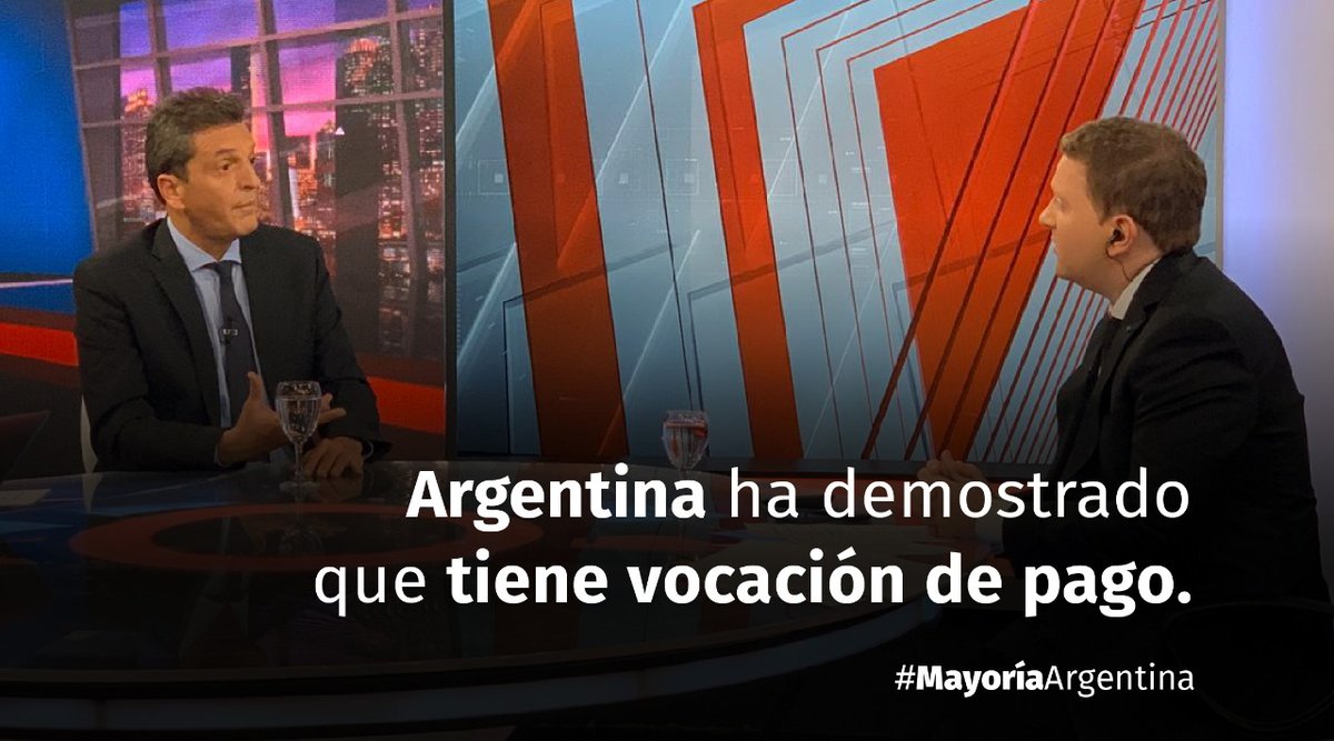 SergioMassa's tweet photo. @JonatanViale @A24COM @morandolucas 📺|@A24com 
Ayer el Fondo reconoció que la situación argentina respecto a la deuda, era la que nosotros planteábamos. El país debe pagar creciendo, sin lastimar el tejido social.

#MayoríaArgentina❤🇦🇷 https://t.co/VXLoxRCWDG