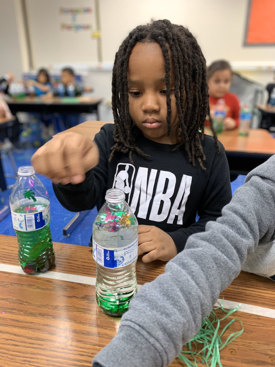 GuentherRachael's tweet image. We had so much fun making weather bottles in Science lab today! #messyisfun #kindermagic #roped2learn #kleinfamily