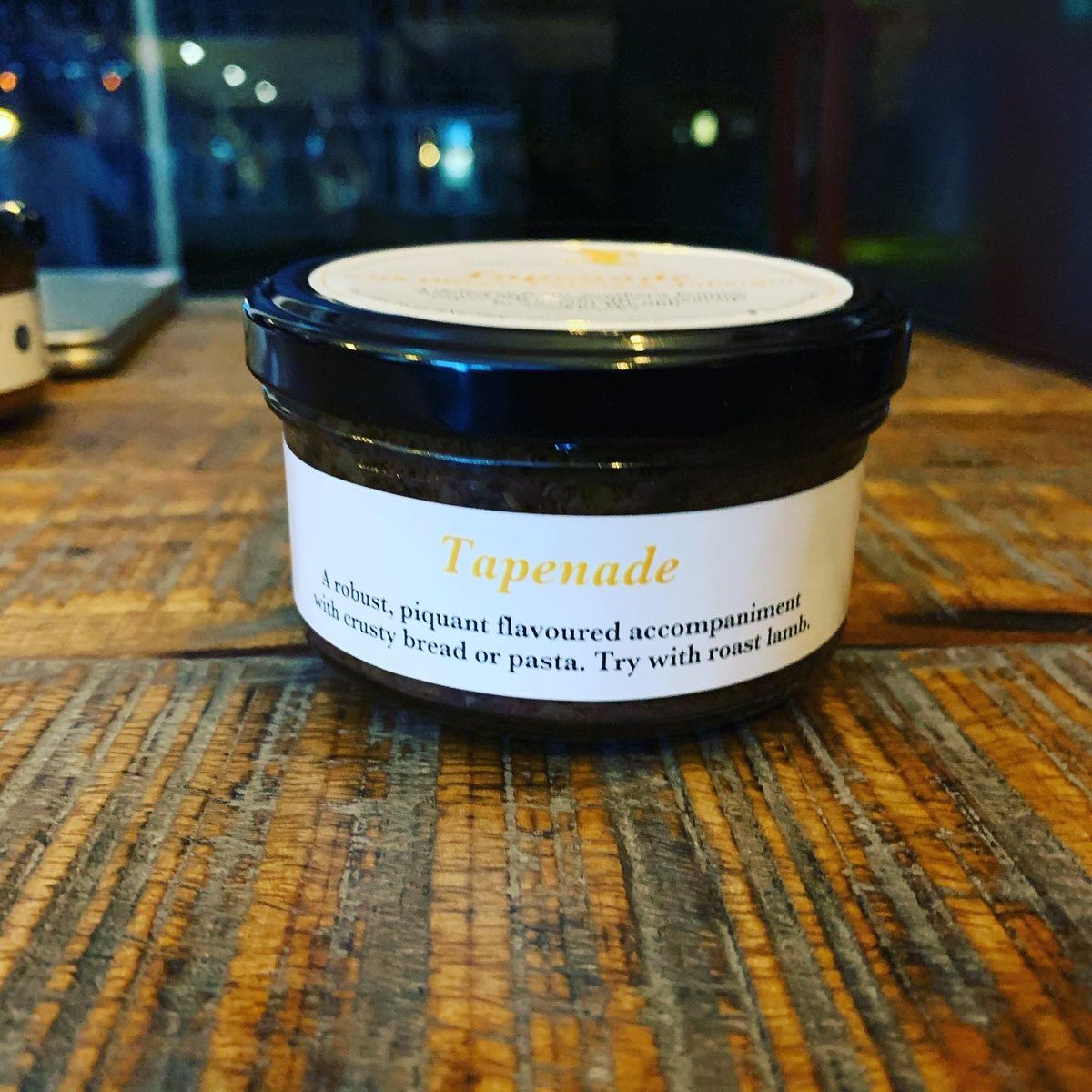 anchor_tap's tweet photo. Delicious vegan Pesto and Tapenade by @OuseValleyFoods now available in our deli area 😍 #veganfoodie #croxleygreen #croxley #watford #hertfordshire #rickmansworth #shoplocal https://t.co/gB8WYpNT9s