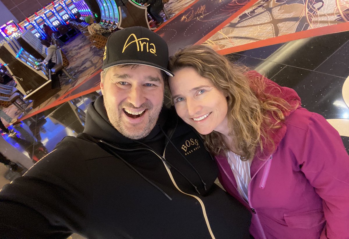 phil_hellmuth's tweet image. Look who I ran into in Washington, DC? My lil sister Molly! Hello Molls! Molly is a crusher; fights for climate change everyday #Scientist #FamilyFirst #POSITIVITY