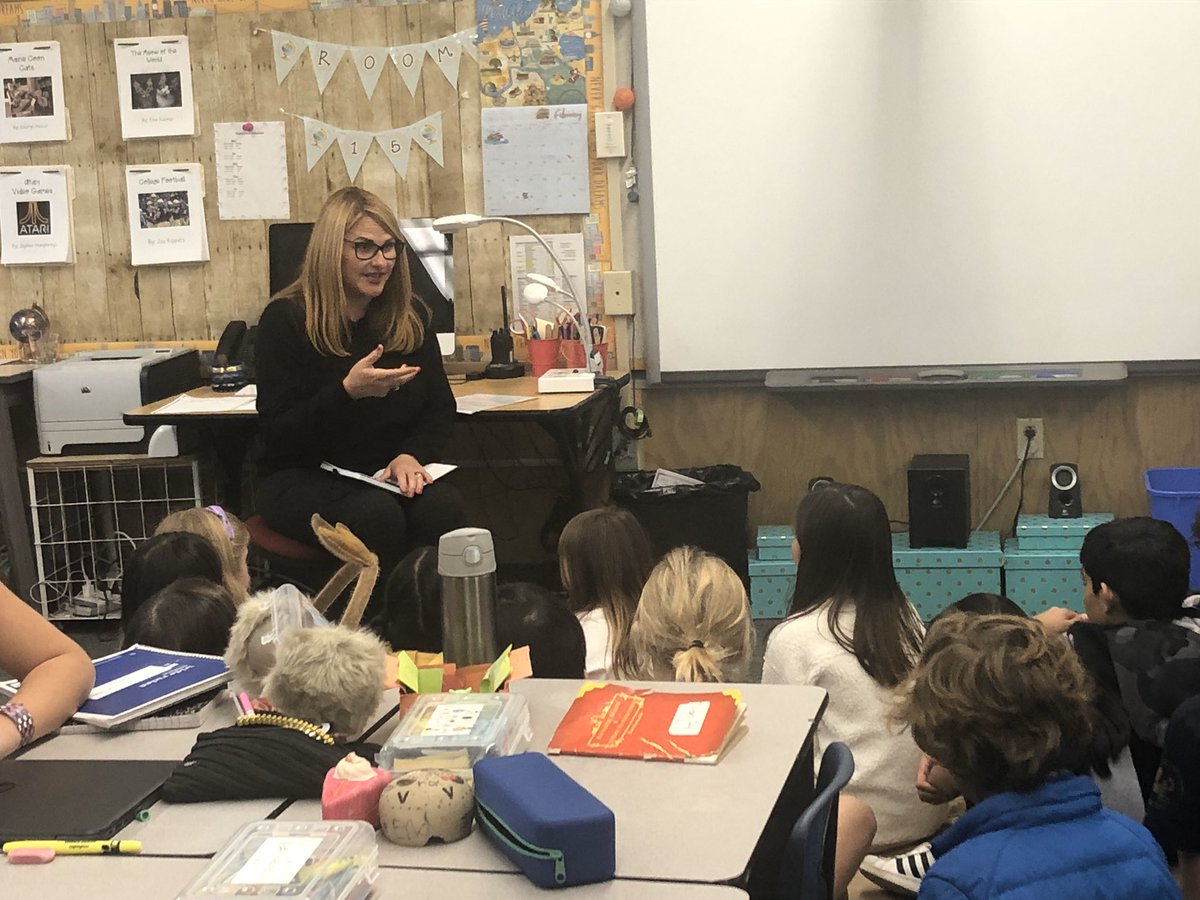 Teachers love learning too! Tara Thomas from <a href="/momentum_teach/">Momentum In Teaching</a> is helping to make this an awesome day of teaching and learning. 
#followsleepyhollow
#weareorinda