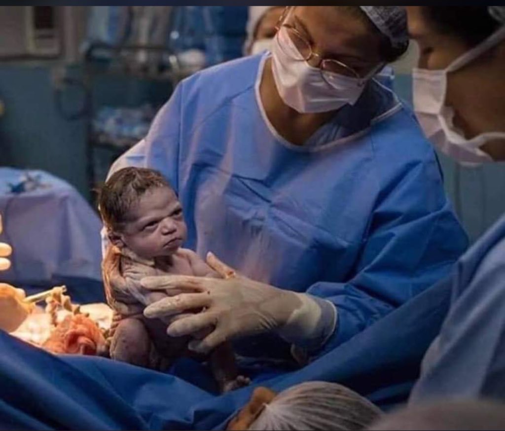 todays_maya's tweet photo. What could possibly cause a baby to come out of the womb angry? https://t.co/vBoXJPMS7s