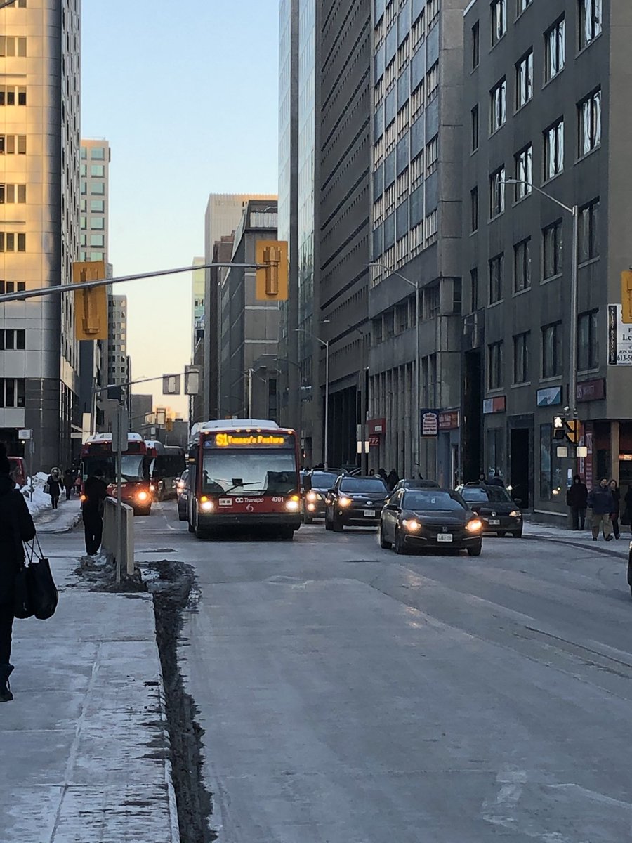 kath_sheridan's tweet photo. Went to head into Lyon station as throngs of ppl were heading out saying #LRT not running. Waited outside at old bus stop, & multiple full S1s drove by. Now back in Lyon station watching full trains pass by 🙃
#TransitChallenge2020
#ottcommute
@OttTransitRider
@OccTranspo https://t.co/3LyIk7td7M