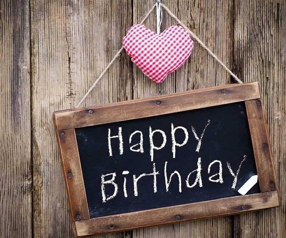 LillySwan7's tweet image. #HappyBirthday to one of the kindest person in the 🌍  Have a great one @MattSimons 🥳🎂🥂 All the best &amp;amp; lots of ❤, success, health and joy from 🇩🇪, mate 😘