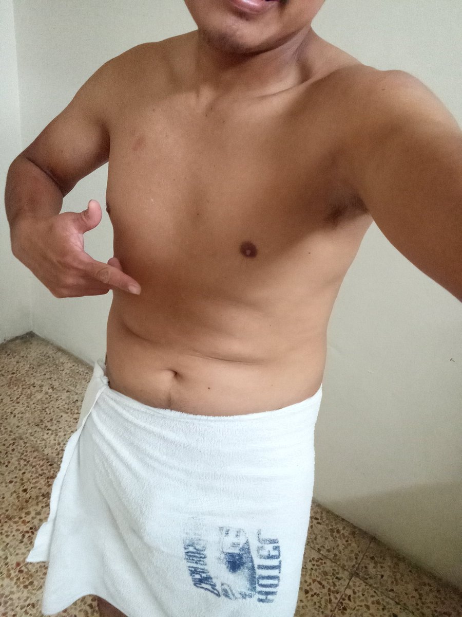 sanchez_astudil's tweet photo. M invitaron a un hotel ....😁👋👋 https://t.co/kyDU7qpJsv
