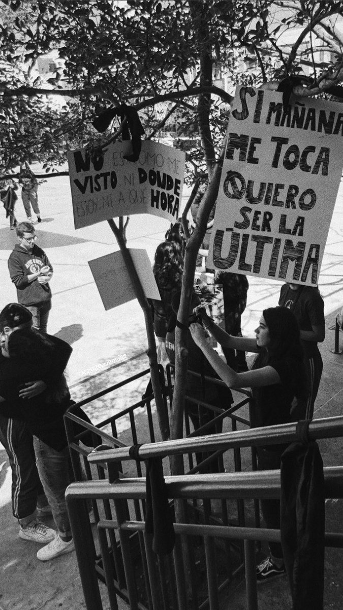 roma260202's tweet photo. Somos fuertes. No estamos solas. YA NO VAMOS A CALLAR. Juntas como hermanas por siempre. #NiUnaMasNiUNaMenos https://t.co/g3mu6HvOGR