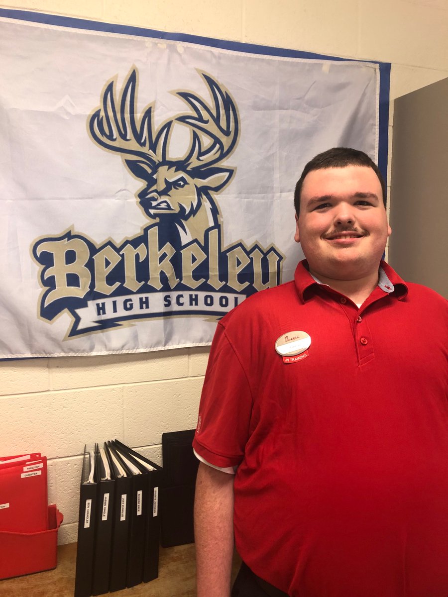 UnifiedBerkeley's tweet photo. GOOD LUCK on your 1st day of work Easton! We are so proud of you !! @ChickfilA @cfamonckscorner @BerkeleyStags https://t.co/p6yhtt8UaB