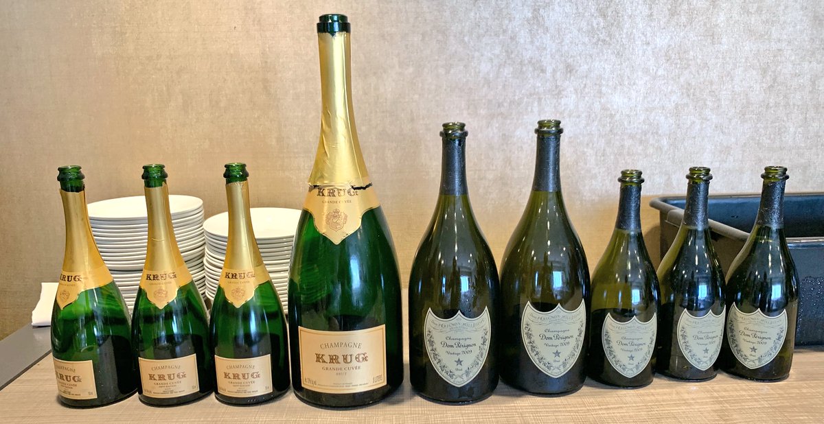 jesusgherrera28's tweet photo. Catando andamos Tasting: #Krug #DomPerignon #Champagne🍾🍇😍 #GrandeCuvee #OEnotheque #NYSommeliers #Wines #Vinos #ChampagneTasting #Vinefilos #Vins #ChampagneTasting #CatadeChampagne #NYSommeliers #Chardonnay #PinotNoirs #NYSommeliers 🍾🍇😍🍾🍇😍🍾🍇😍🍾🍇😍🍾🍇😍🍾🍇😍🍾🍇😍🍾 https://t.co/nLQ8TKWOev