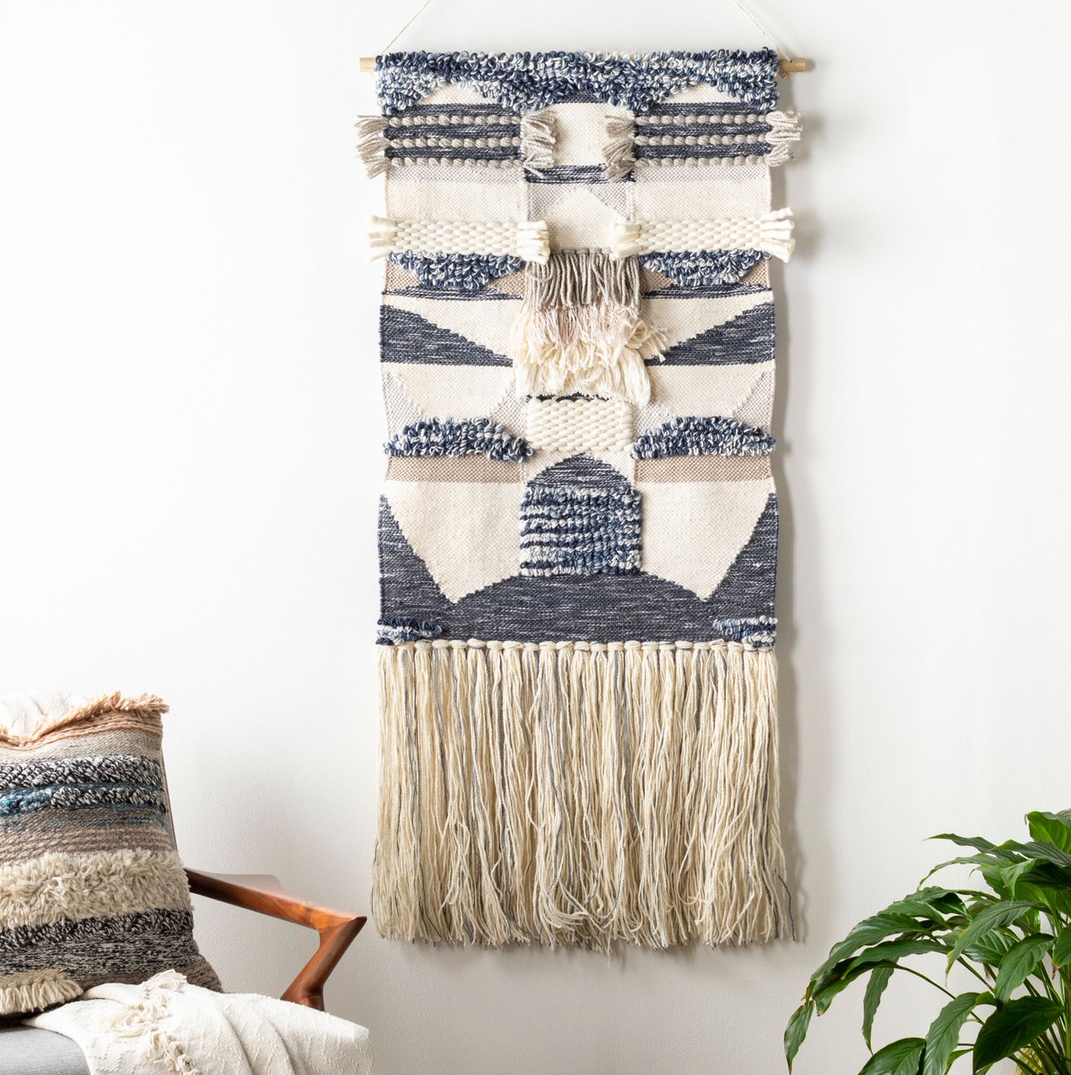 suryasocial's tweet photo. Time to step up your wall game! Say hello to the Teresina wall hanging.
(TNA-1000, Cream/Navy) https://t.co/i0F9vZGo6f