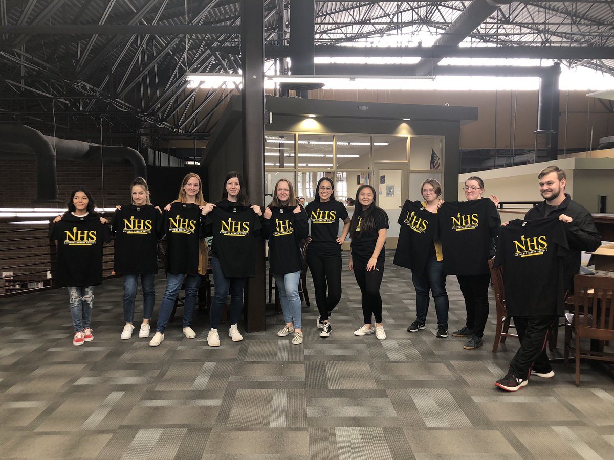 NHS has shirts now!! Keep an eye out for our members around school wearing their NHS swag 😎⭐️