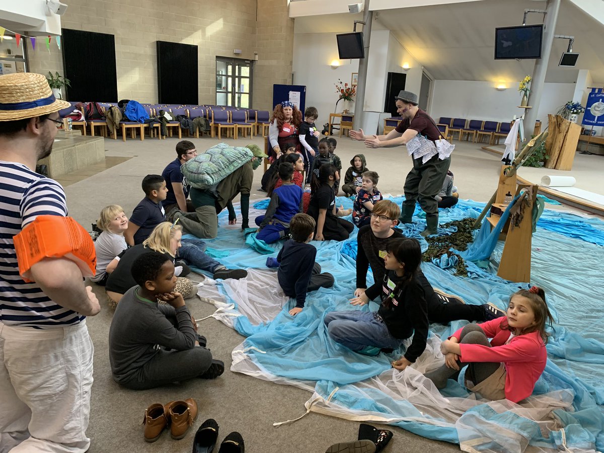 CoactiveArts's tweet image. Making our own melodies and learning new songs from our musician who’s joined us on board our Ocean Adventure today 🌊🎼🪕 Alongside Captain Curly, Allen, Turtle and Ruby... our talented crew of performing artists.. Part of our #CultureCures half term camp in #Aggbrigg #Wakefield