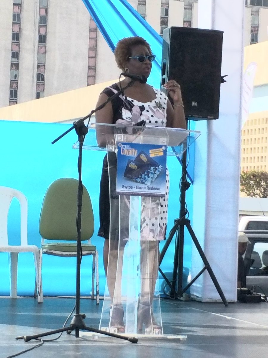 JDICJam's tweet image. Dawn Marie Brown, Director, Monitoring and Risk Assessment @JDICJam educating  patrons @jamstockex #MarketMeetsTheMarket about deposit insurance. They were all too eager to share the knowledge they gained and were rewarded.
#MarketMeetsTheMarket 
#JDICSecure 
#DepositInsurance