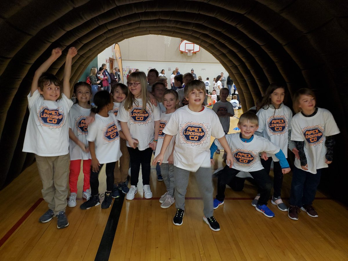 JlcJill's tweet photo. #AwesomeBES Let the fun run begin! https://t.co/XBCLk8txPo