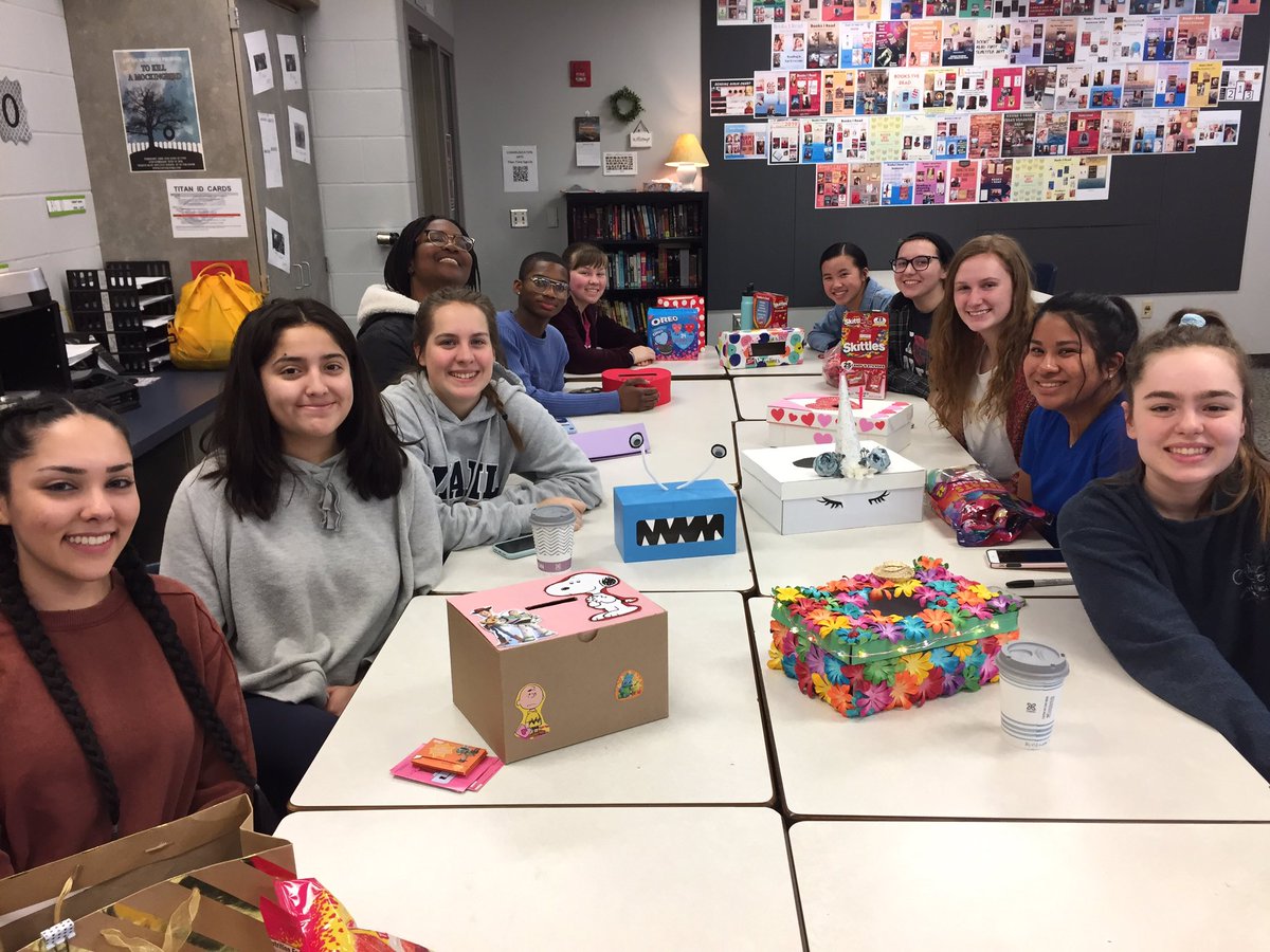 LSWKC's tweet photo. Our belated Valentines Day Party was loads of fun! 💜 https://t.co/d88pTAz7va