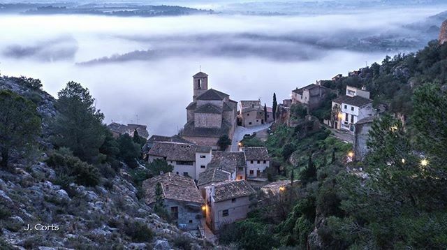 L’#InstantDestaCat que hem seleccionat avui és aquesta imatge de <a href="/j/">j</a>._corts_. Moltes gràcies, Joaquim, per les teves fotos i per compartir-les amb nosaltres!
💜❤️💛💚💙 👉🏻Recordeu: si voleu ser mencionats, seguiu-nos i etiqueteu amb #igerscatalonia i #ige… ift.tt/32bZqoA