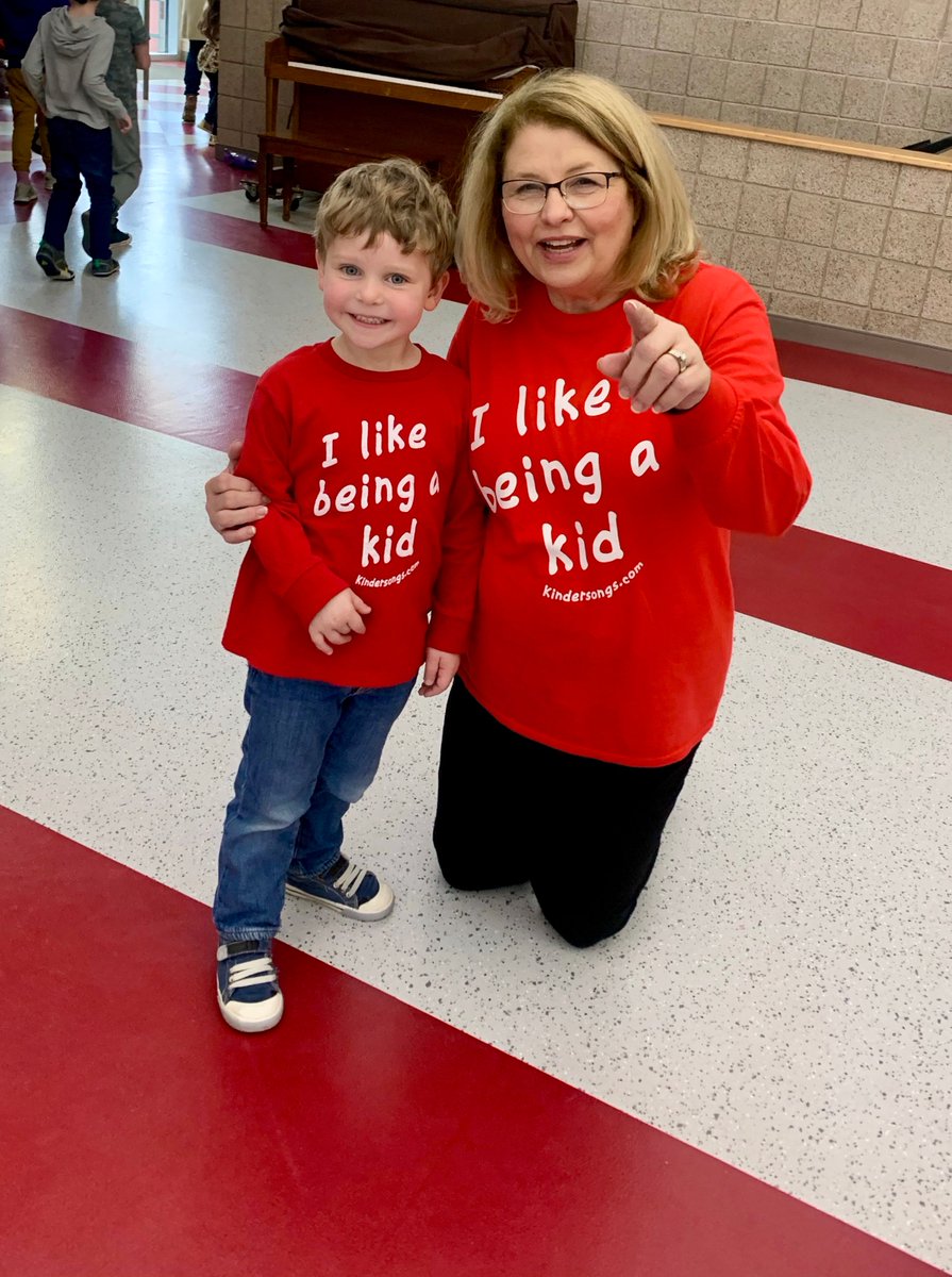 AnthonySchool's tweet photo. Our early childhood students had a fun time singing along with @kindersongs this morning! We sang their snowflake song - "We're just like snowflakes; we're one of a kind. The same, yet different; a master design." #TAStudents #ExperienceExceptional #TASvalues https://t.co/UHJfTuMDVy