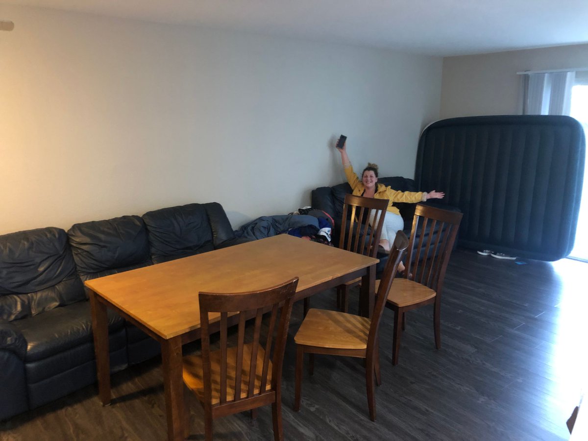 gijunknw's tweet photo. When a local Marine Vet & Single mom was approved for housing to bring herself and daughter out of houselessness, we had the privilege of providing furniture and homegoods. When you hire G.I. Junk Removal, this is what you are supporting.
#GIJUNK #SayNototheLandfill https://t.co/RBPFuGv96Y