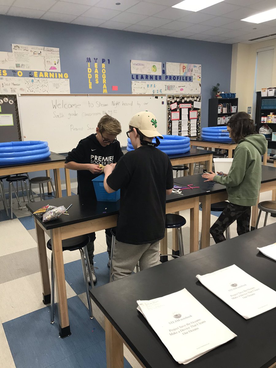 MsClark_Ebinger's tweet photo. Room 116 is ready for STEAM Night @EbingerSchool #r2r https://t.co/UClzt4svfg