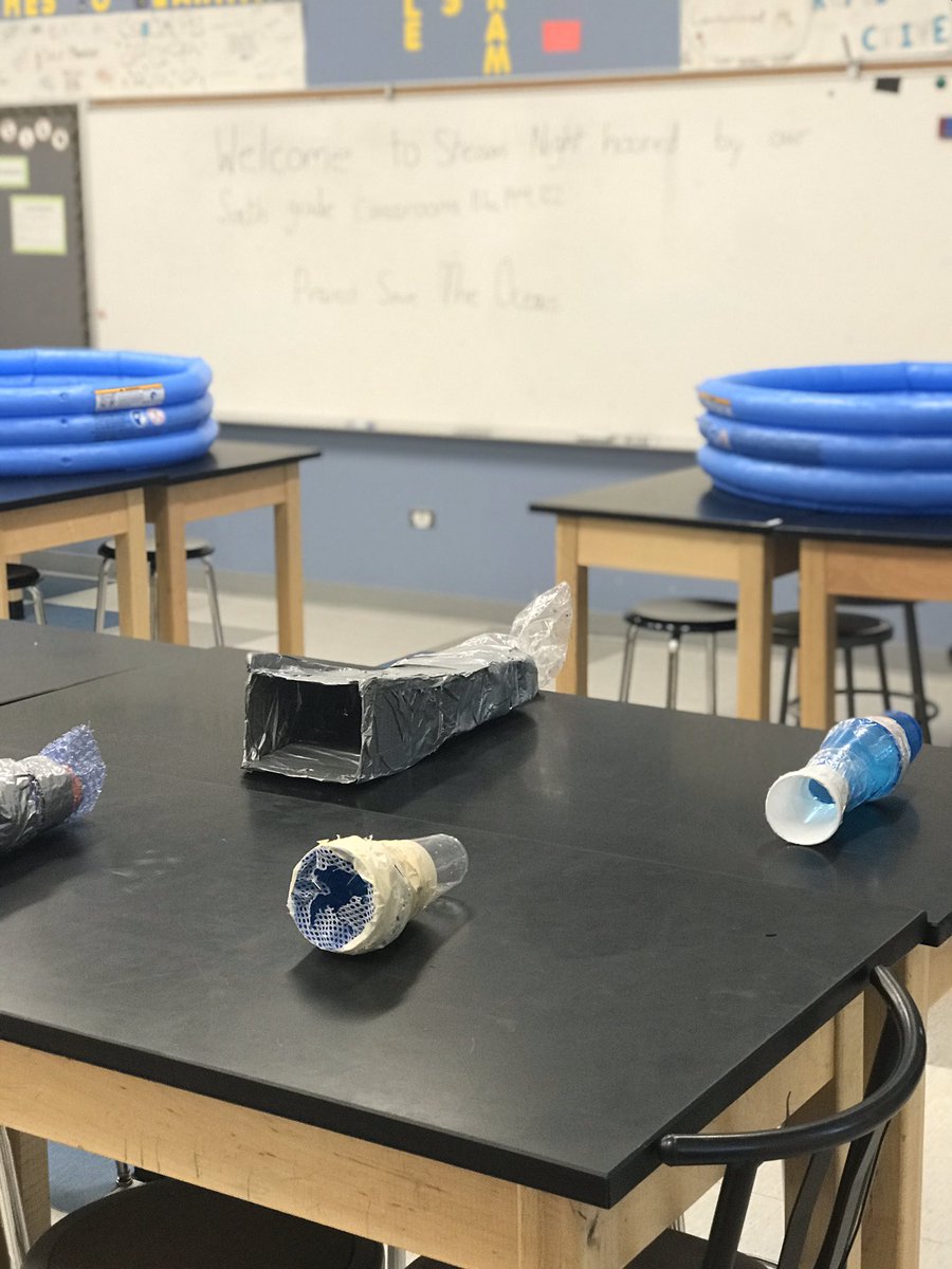 MsClark_Ebinger's tweet photo. Room 116 is ready for STEAM Night @EbingerSchool #r2r https://t.co/UClzt4svfg