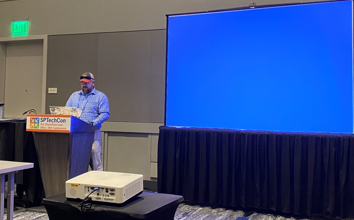 sympmarc's tweet image. .@rrtoland is about to learn me some advanced PowerShell, @ToddKlindt. So far, blue screen. #SPTechCon