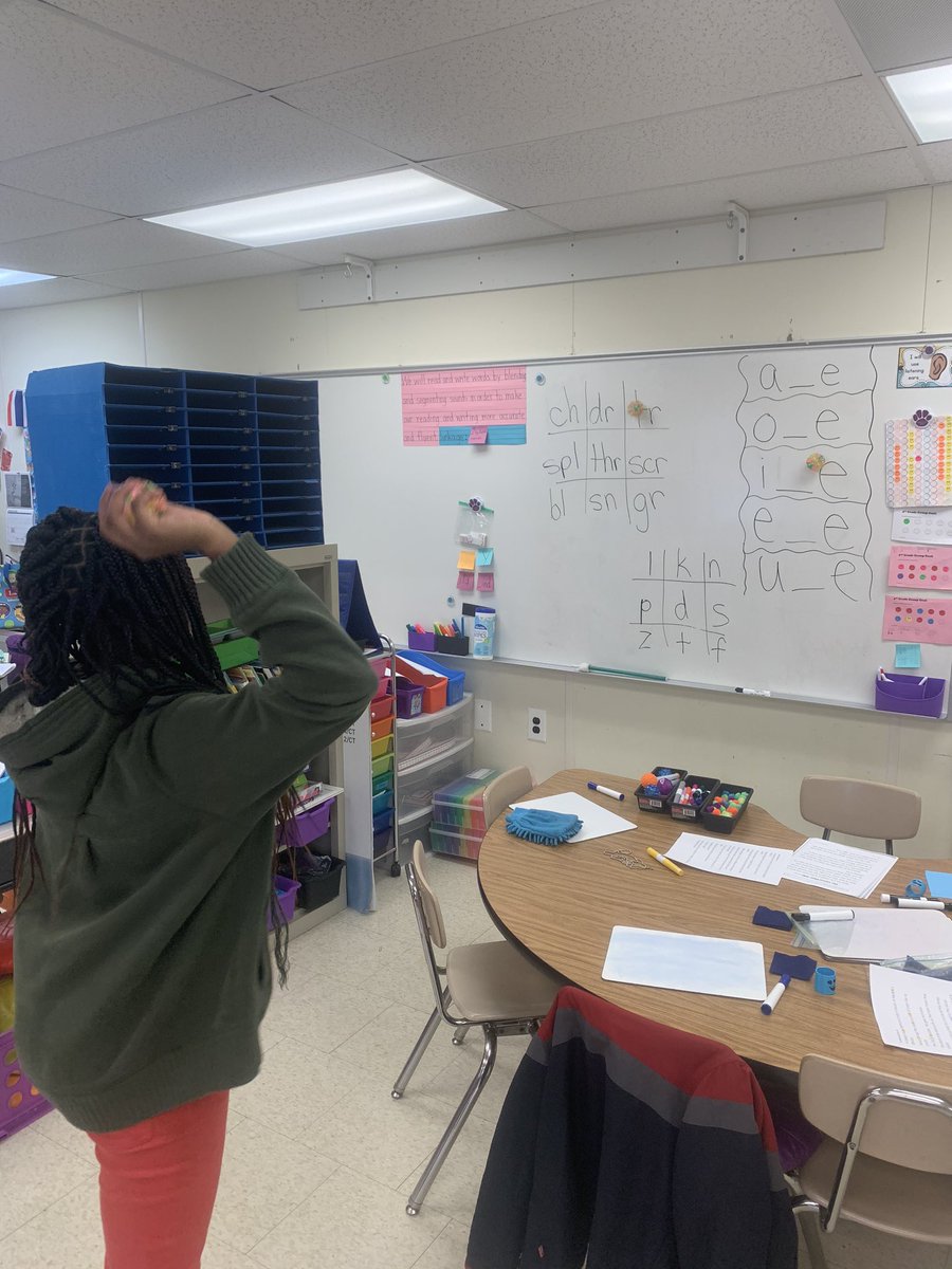 Kristen Garlock (@kgarlock67) on Twitter photo I love when students are having so much fun that they don’t want to leave! It’s like they don’t even realize they’re learning! 😉💪🏻 <a href="/franbowman1/">Fran Levin Bowman</a> <a href="/RedHouseRun/">Red House Run Elem.</a> #ortongillingham #buildingstrongreaders I love when students are having so much fun that they don’t want to leave! It’s like they don’t even realize they’re learning! 😉💪🏻 <a href="/franbowman1/">Fran Levin Bowman</a> <a href="/RedHouseRun/">Red House Run Elem.</a> #ortongillingham #buildingstrongreaders