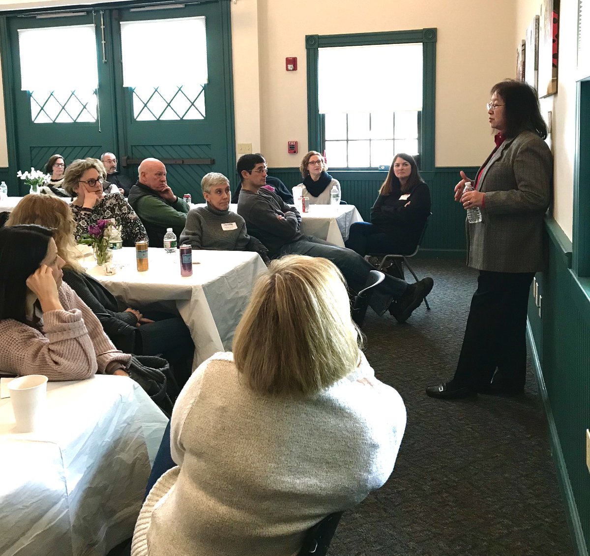 Dynamy_GapYear's tweet photo. It was great seeing our parents back on campus for Spring Parent's Day 2020! A big thank you to ALL of our parents for showing their continued support! 💖
.
.
.
#throwbackthursday #tbt #internshipyear #worcester #parents https://t.co/K1YCAljDZU