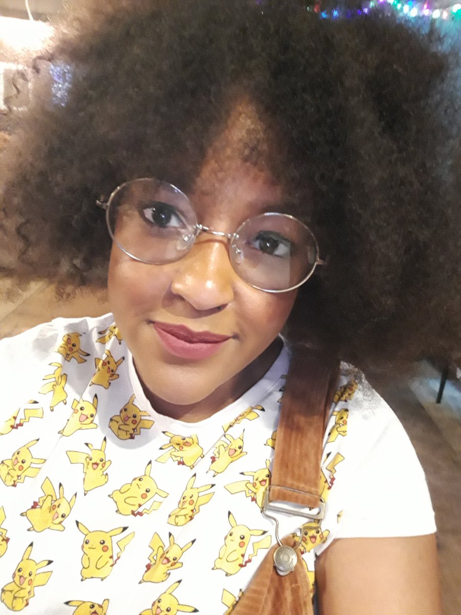 XChange2020's tweet photo. #womenofchange @khadijaosman _KnightsOf bookseller at @RoundTable inclusive children's bookshop, #Brixton UK #ReadTheOnePercent #IWD2020 #diversity https://t.co/U5eBpoduSg