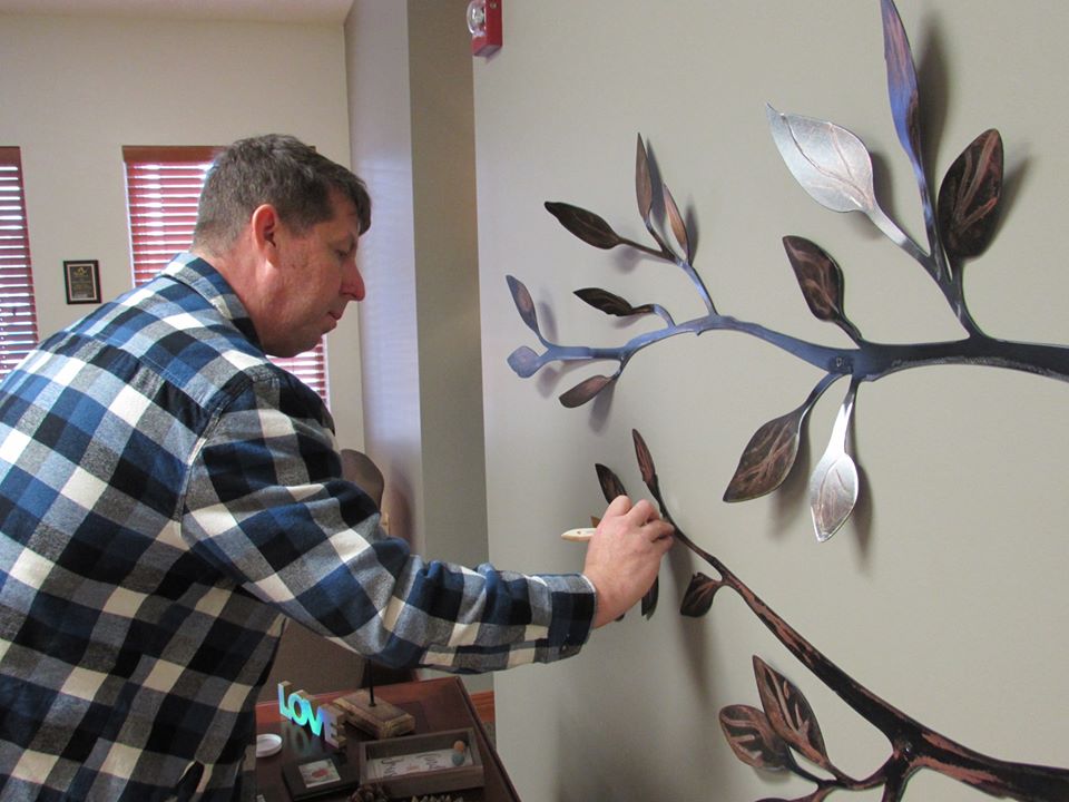 Bocoseniors's tweet image. From little seeds grow mighty trees...
BCSSI is proud to have a new addition in the Lebanon lobby. The Legacy Tree was unveiled yesterday.  Created by artist Craig Voight Concepts pictured w/BCSS Foundation Board Member &amp;amp; friend Paul Mohler.  #LeafaLegacy #LegacyTree