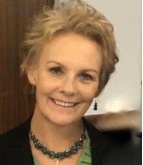  #WomentoFollow Treasa Goodwin- Smyth hosts  @IrelandCalls, a weekly radio & interviews Irish personalities from around the world. On March 17 for the 12th year in a row, she will broadcast from  #NYC’s  #StPatricksDay on  @NBCNewYork. She does it with her husband, @TommySmythESP.