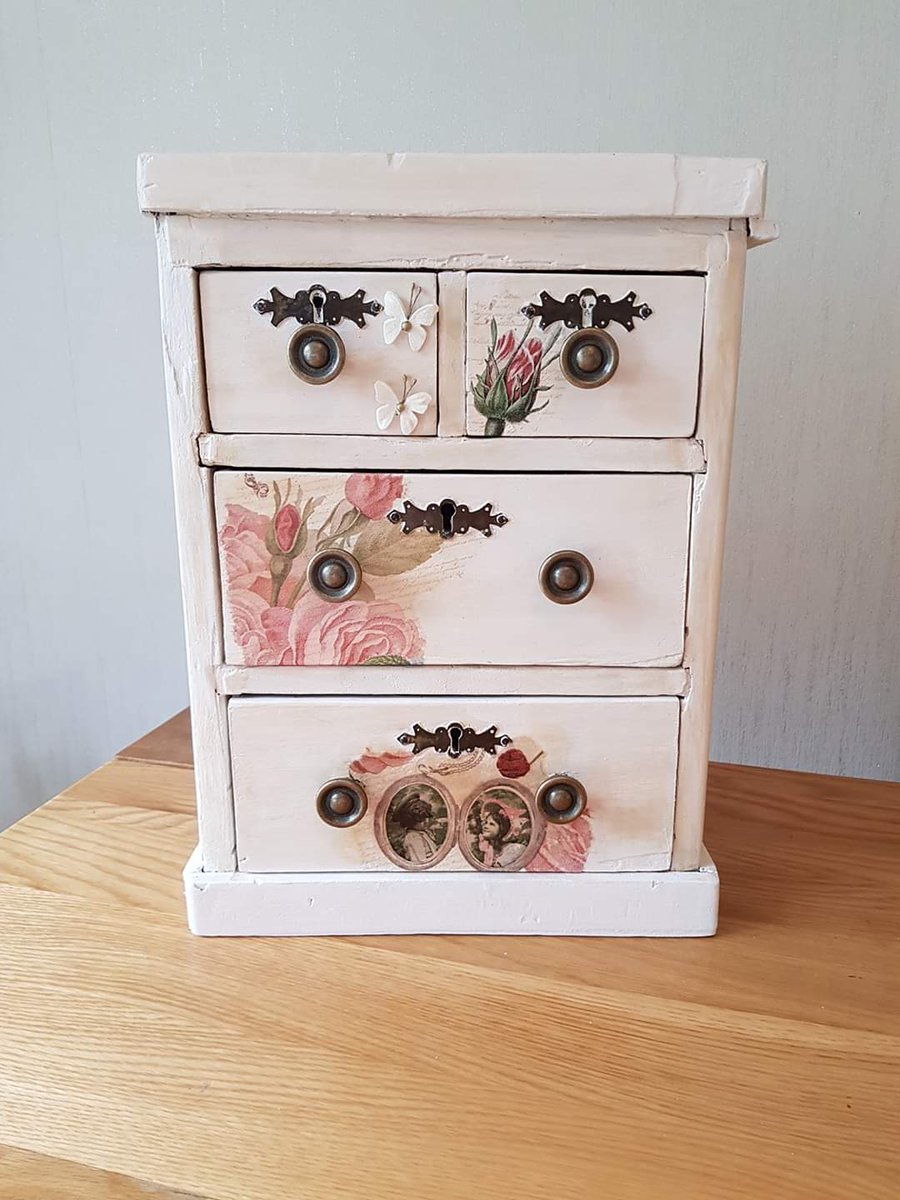 RachelH80891772's tweet photo. Loved doing this 🥰 I had a very happy customer too 🙏🏼 https://t.co/TM8sJ7g4yZ