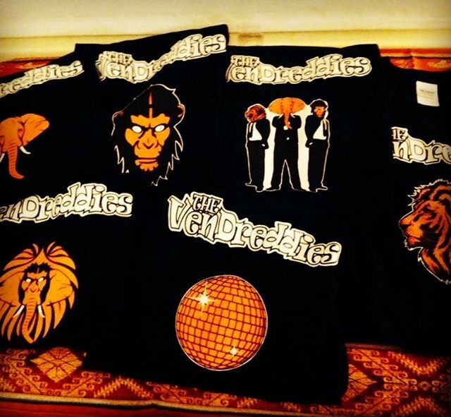 #elephant #monkey #lion #allthree #elephonkion #TheVenDreddies #TVD #backonthescenesoon #OttMusic #MusicIsTheBest ift.tt/2vSjwIe